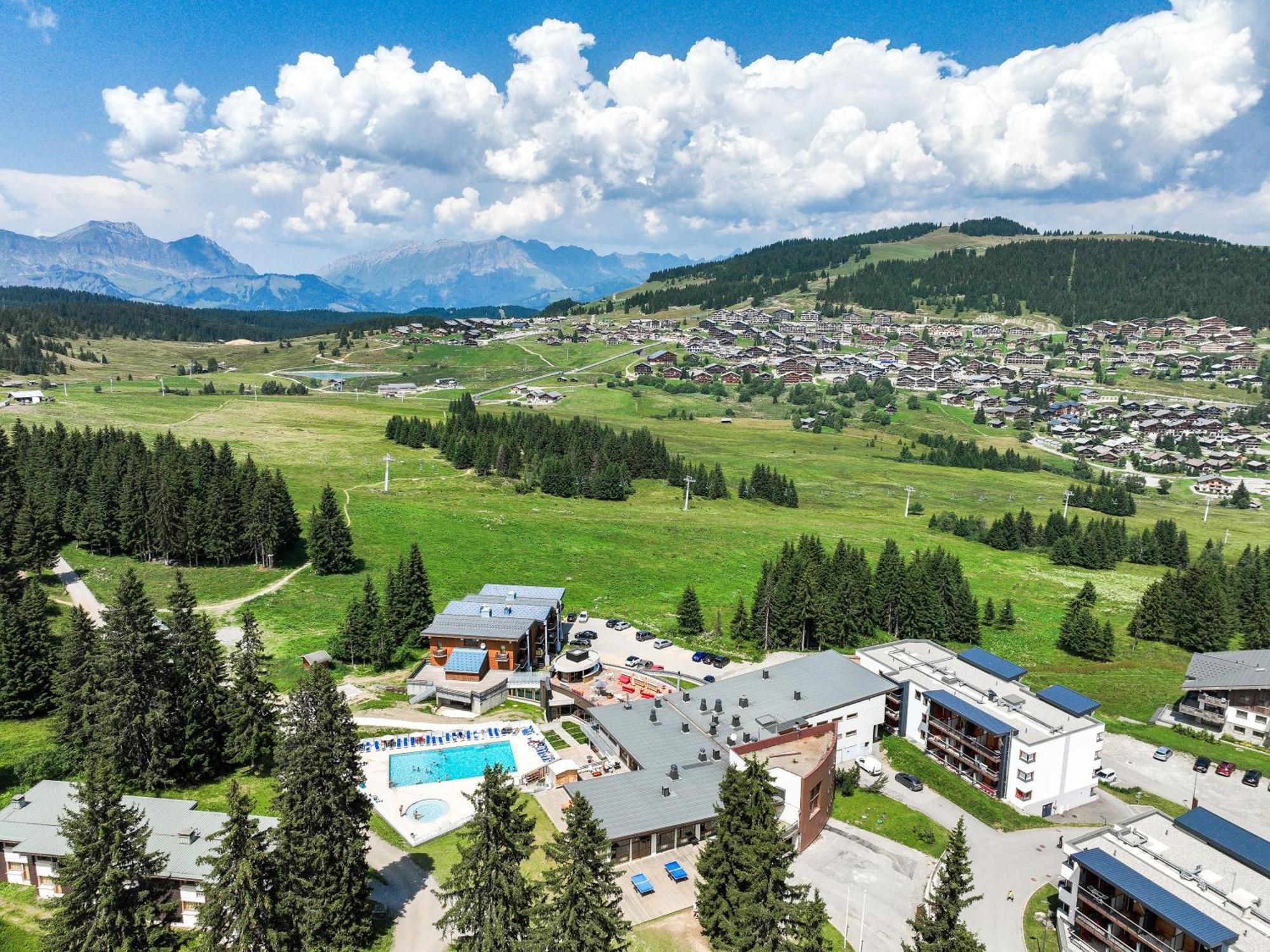 Belambra Clubs Les Saisies - Les Embrunes - Ski Pass Included Villard-sur-Doron Bagian luar foto